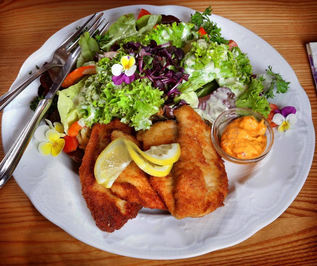 Restaurant-Café-Pension Himmel Landshut Bagian luar foto