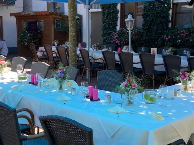 Restaurant-Café-Pension Himmel Landshut Bagian luar foto