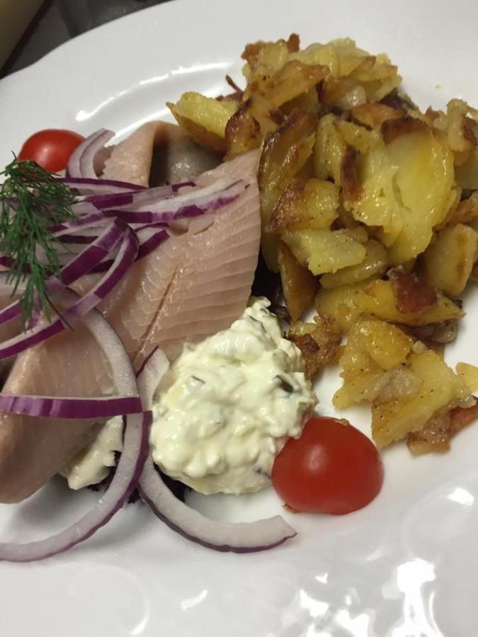 Restaurant-Café-Pension Himmel Landshut Bagian luar foto